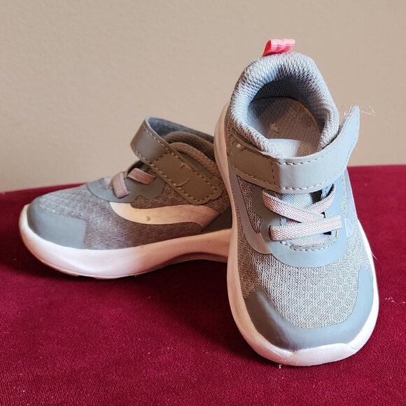 Athletic Works Toddler Girls’ Mesh Jogger Sneakers, Size 5 - Picture 1 of 7